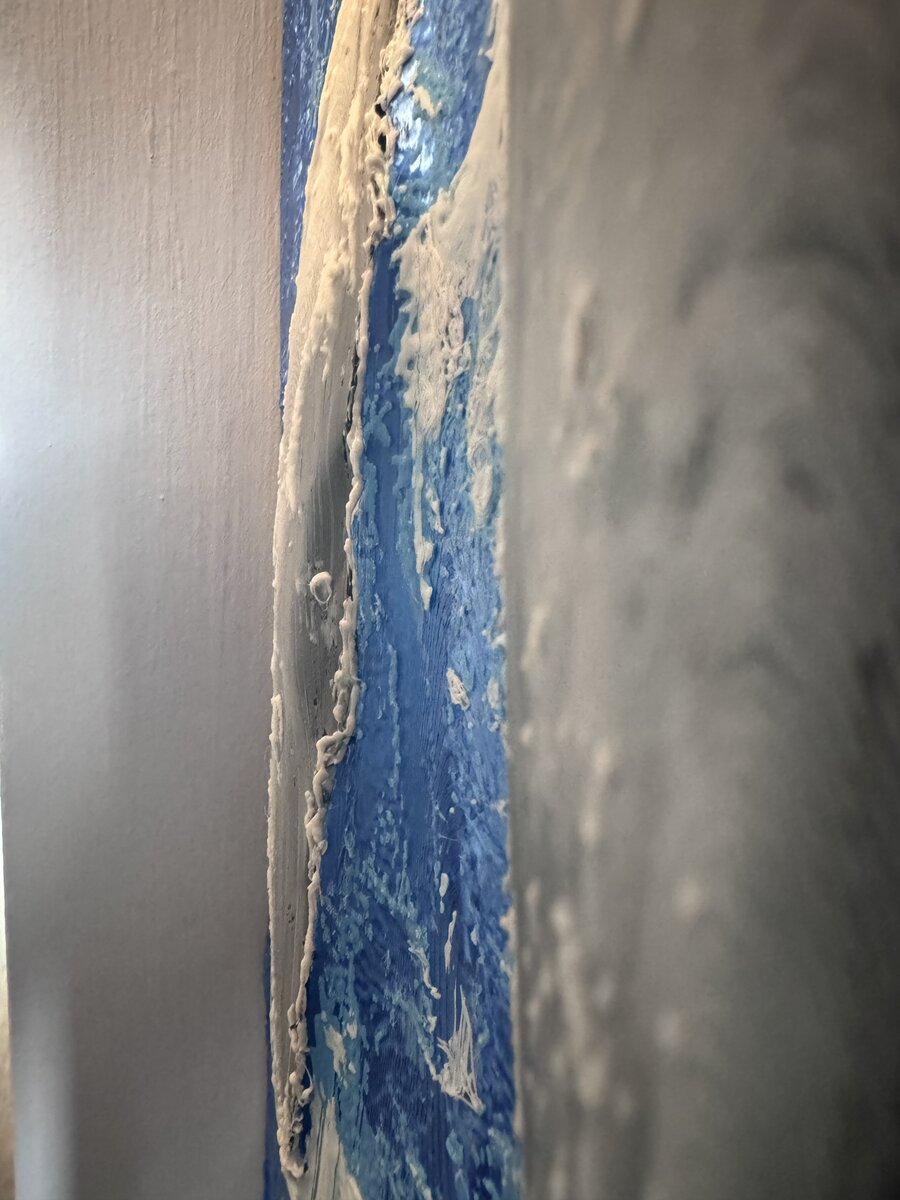 Lithopane side view showing depth